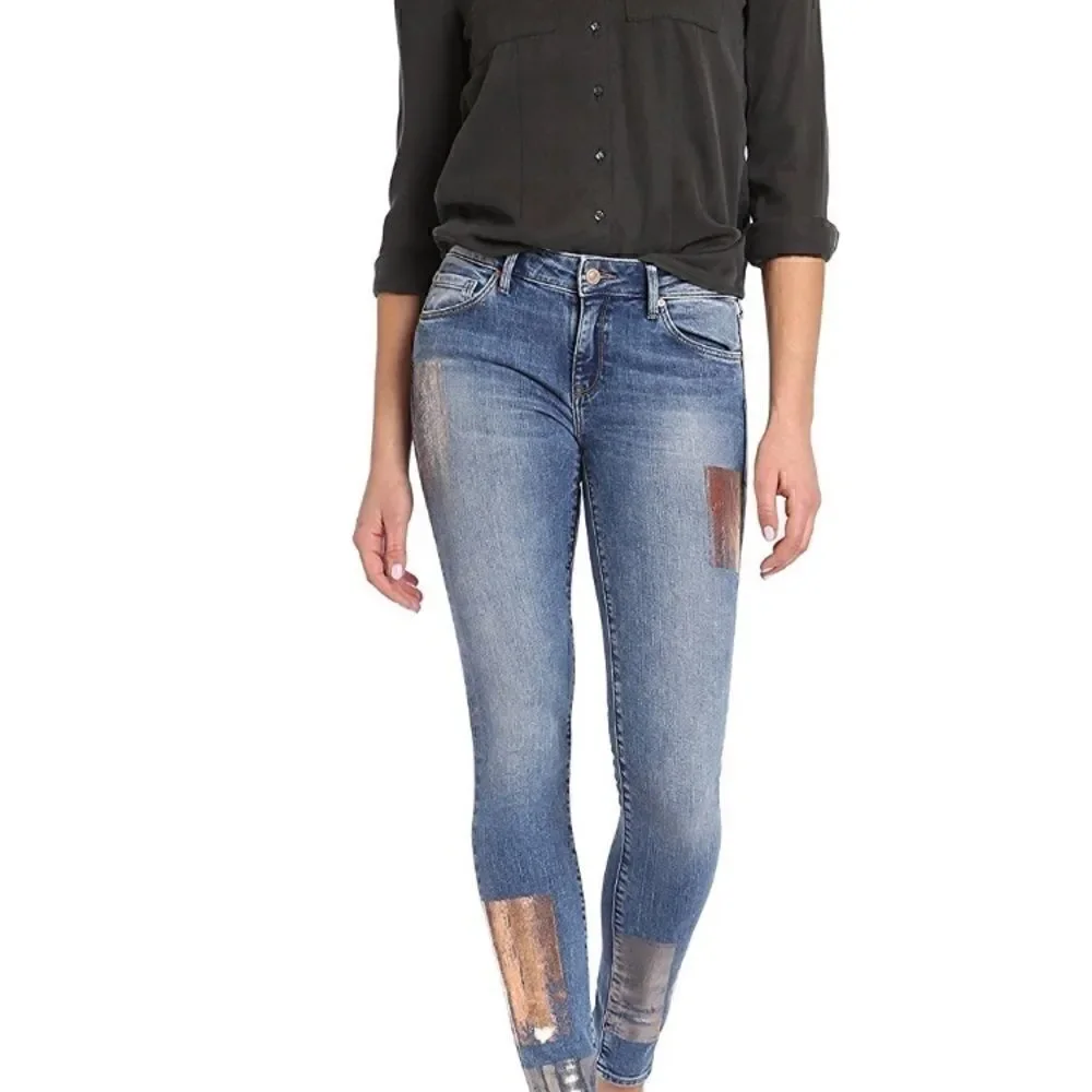 Mavi Galactic Patch Indigo, Adriana fit